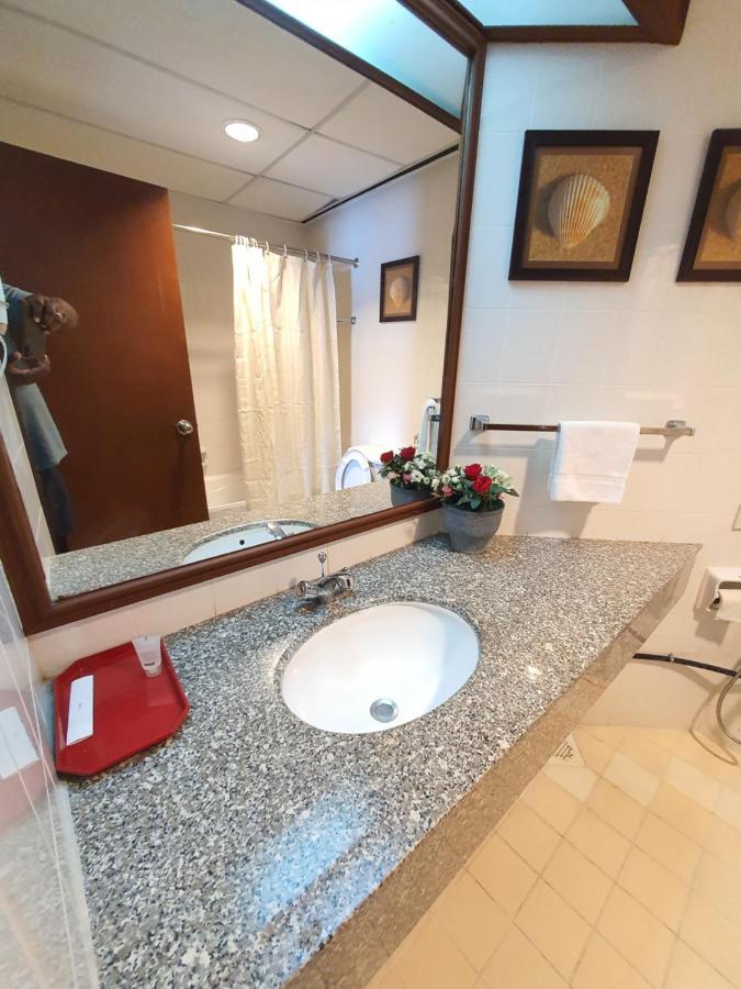 Seaview Deluxe Studio Couples Room S Tanjung Bungah (Penang) Exteriér fotografie