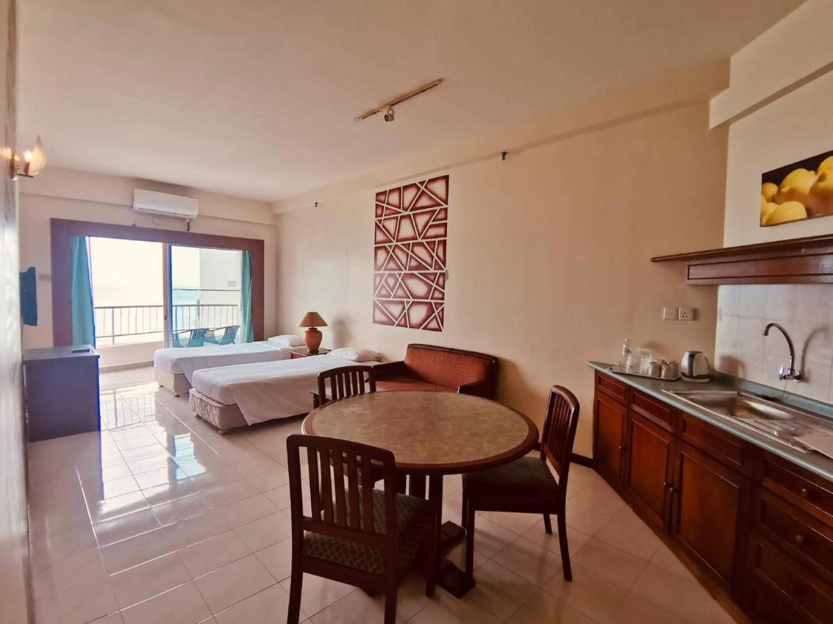 Seaview Deluxe Studio Couples Room S Tanjung Bungah (Penang) Exteriér fotografie